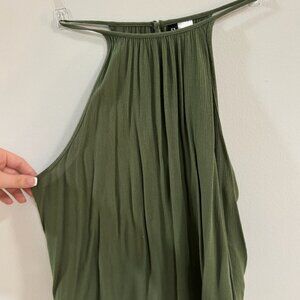 Green flowy tank H&M
